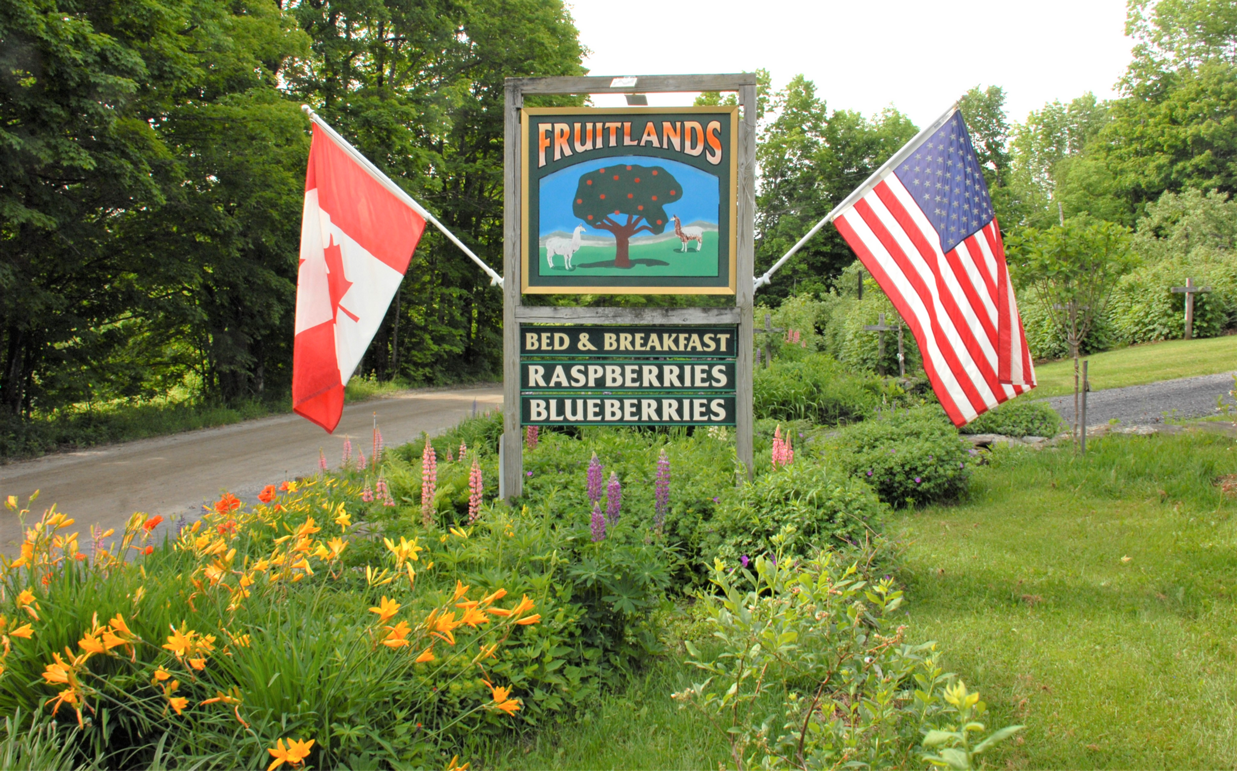 Fruitlands Farmstand